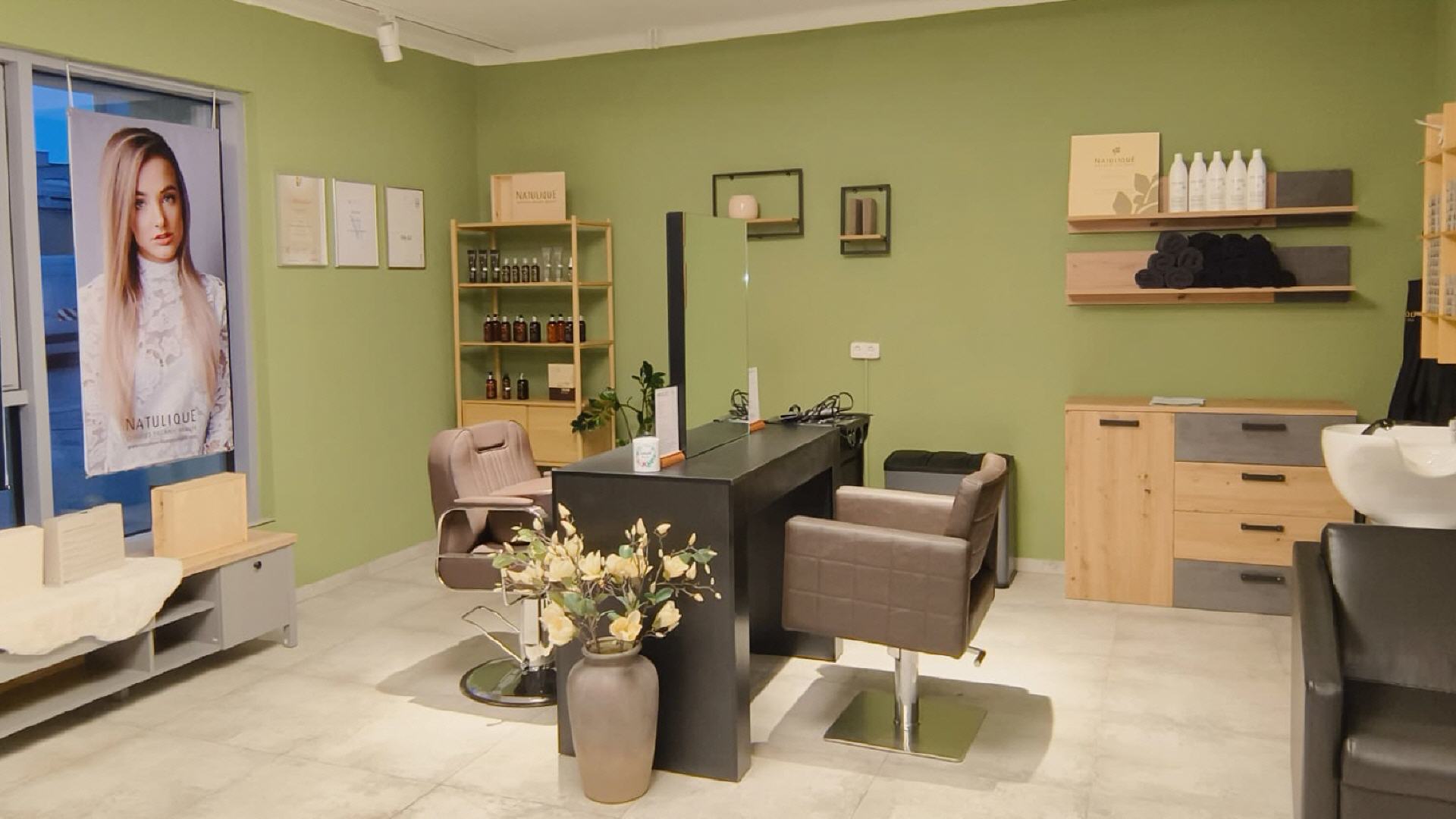 Im Inneren des Haar-und Stil Studios in Perg